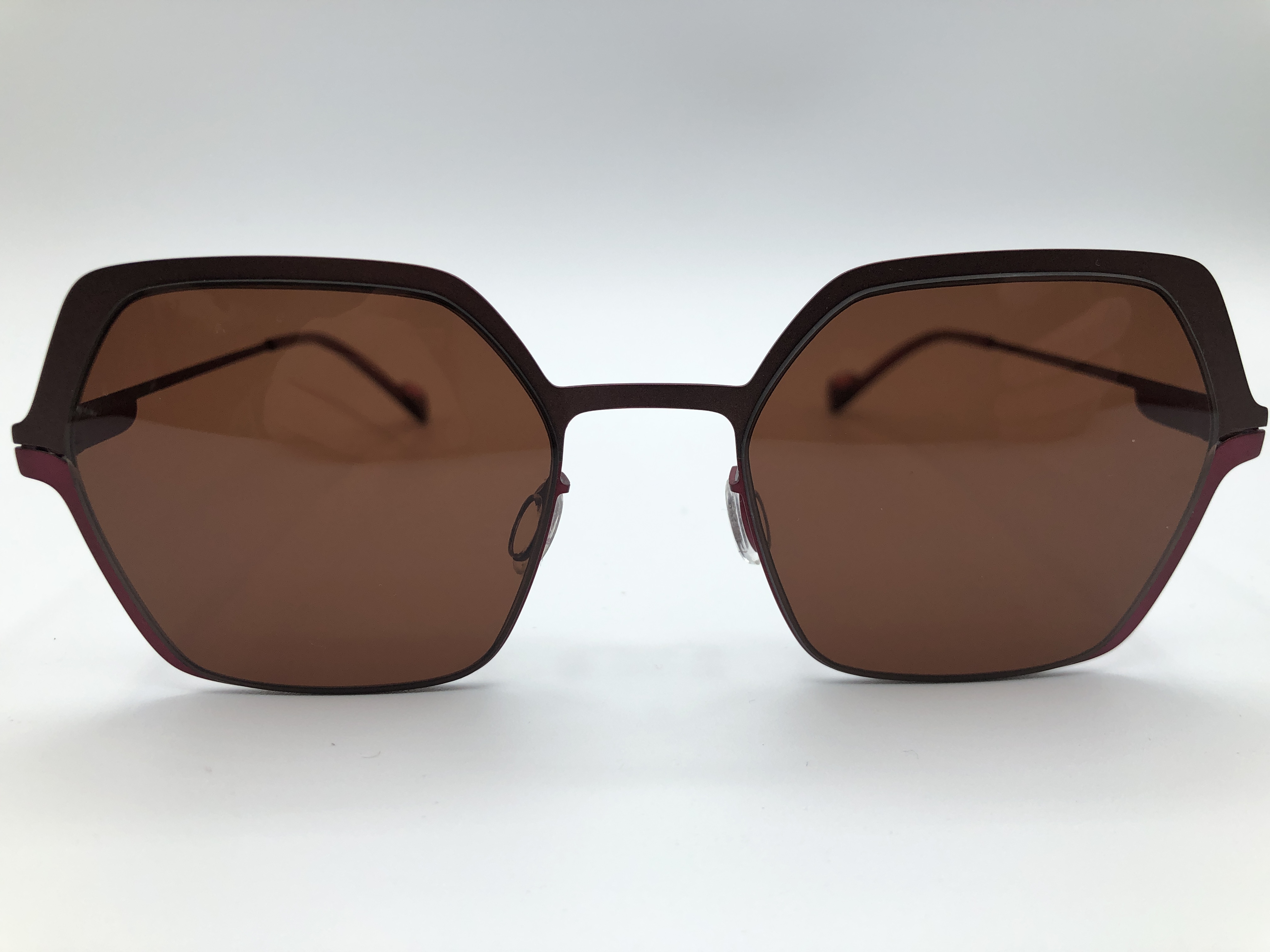 Caroline Abram Josephine 251